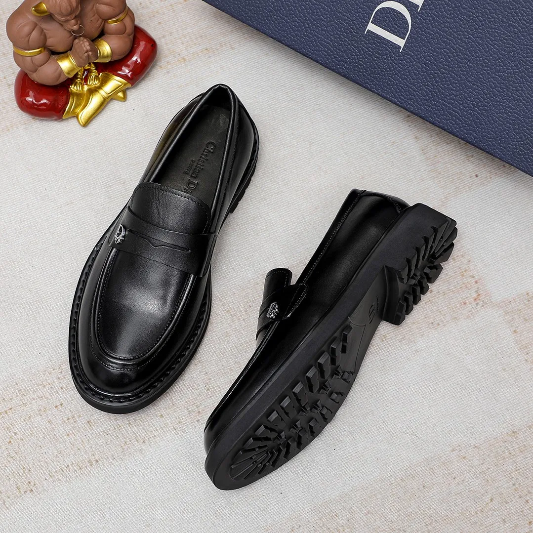 Men's shoes 💰520🕷️🕷️[Dior] Dior's new casual men's shoes are launched in Hong Kong counters. Official website 1:1 production. Italian woven cowhide + water-dyed 🐂 leather lining. Designed by European and American masters. Perfect shape to create counter quality, solid color rubber wear-resistant outsole and classic dazzling toe! Super versatile and very comfortable. High-end without losing taste, fashionable and novel! ! Absolute focus! 8 colors available! Code number 38-45……